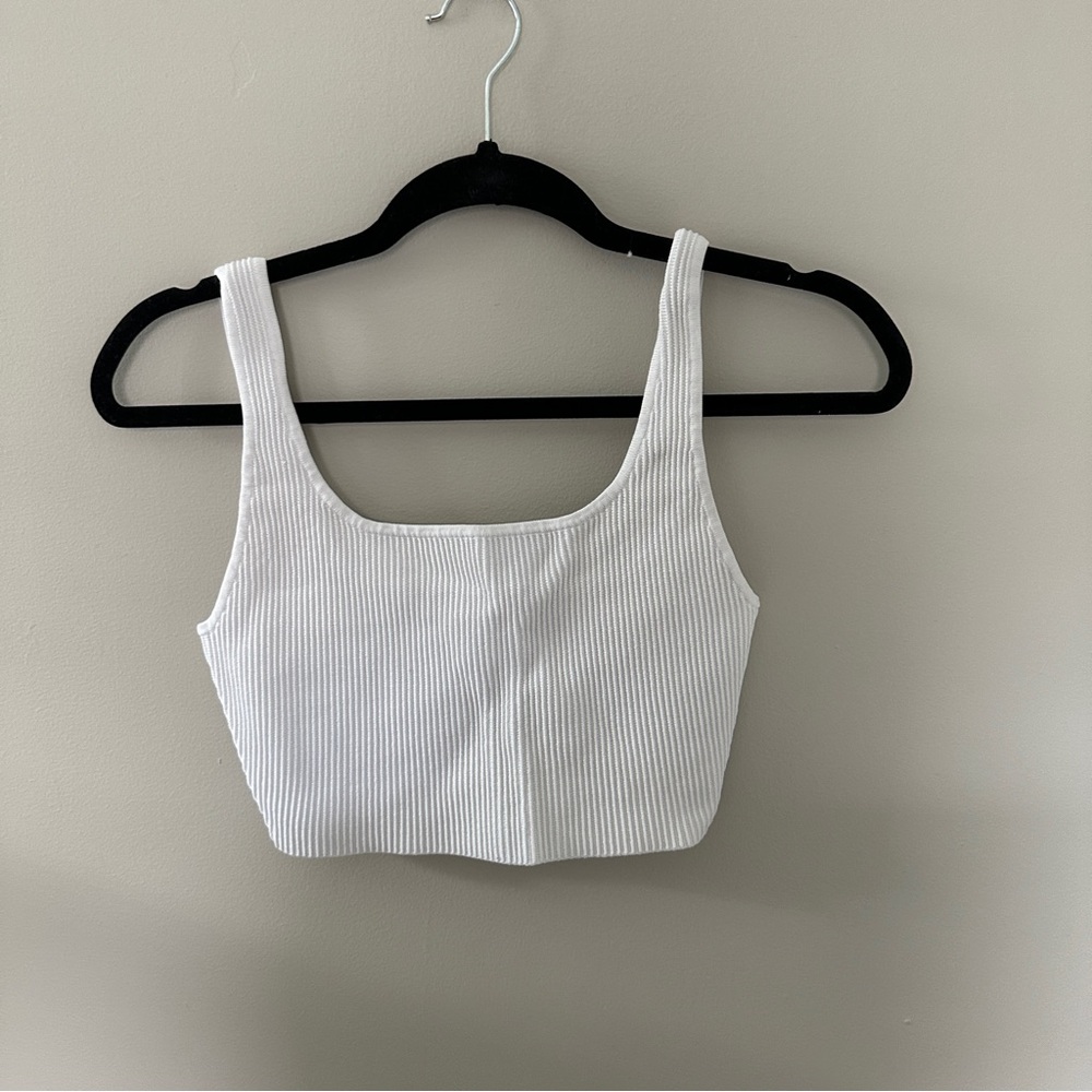 ARITZIA BABATON White Ribbed Women's Top